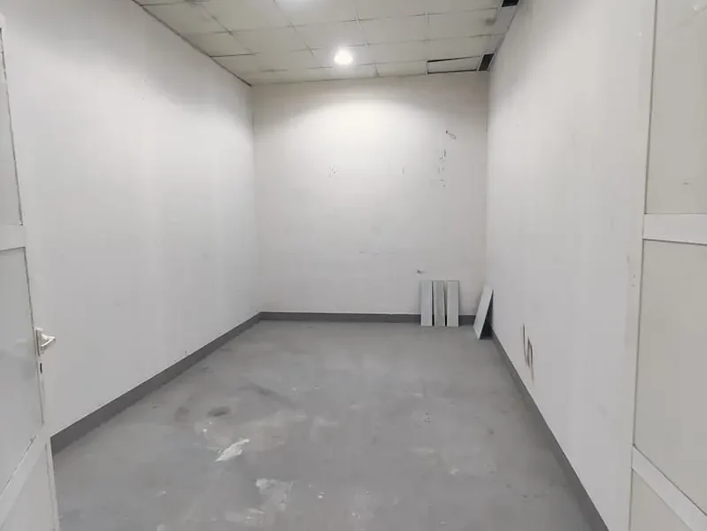 420 sqft MINIMALIST AND RELIABLE STORAGE SPACE IN A PRIME INDUSTRIAL LOCATION