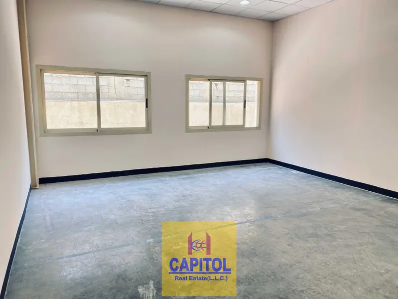 660 sqft Store More with Secure, Flexible Warehouse Space Designed for Your Storage Needs