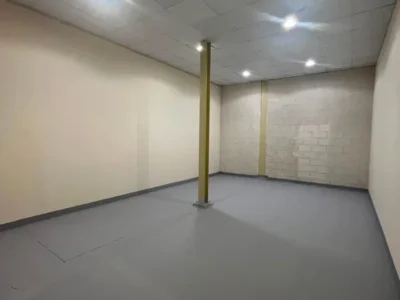 480 sqft SECURE AND RELIABLE WAREHOUSE UNIT FOR HASSLE-FREE STORAGE SOLUTIONS