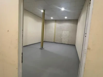 480 sqft SECURE AND RELIABLE WAREHOUSE UNIT FOR HASSLE-FREE STORAGE SOLUTIONS