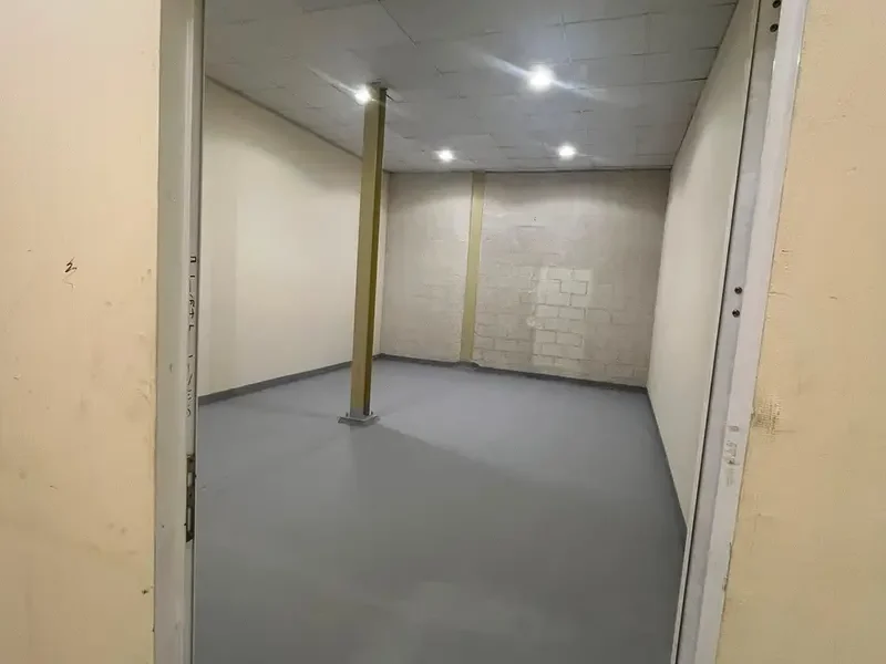 480 sqft SECURE AND RELIABLE WAREHOUSE UNIT FOR HASSLE-FREE STORAGE SOLUTIONS