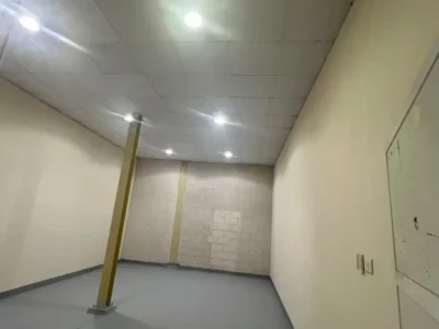 480 sqft SECURE AND RELIABLE WAREHOUSE UNIT FOR HASSLE-FREE STORAGE SOLUTIONS
