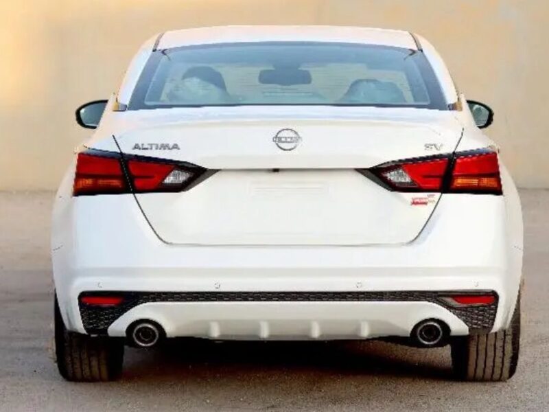 2026 Nissan Altima 2.5 Litres 4 Cylinders Petrol Engine White Beige Sedan GCC Specs