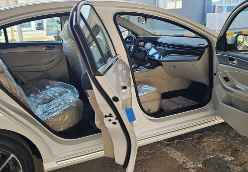 2026 Chery Arrizo 6 1.5 Litres 4 Cylinders Petrol Engine White Beige Compact Sedan GCC Specs