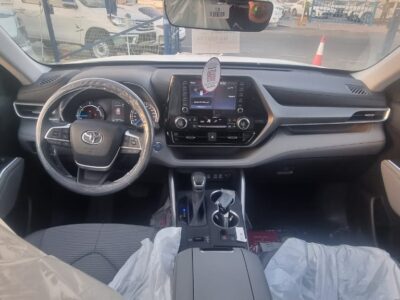 2026 Toyota Highlander 2.5 Litres inline‑4 hybrid Engine Grey SUV GCC Specs Automatic