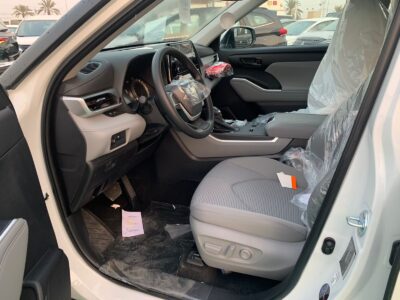 2025 Toyota Highlander 2.5 Litres inline‑4 hybrid Engine White Grey SUV GCC Specs Automatic