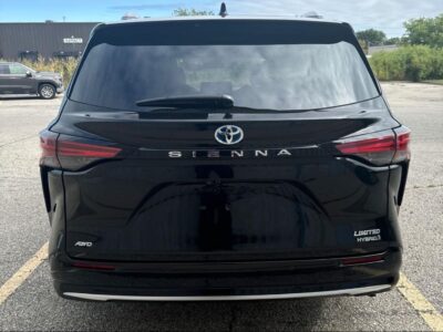 2026 Toyota Sienna Top Hybrid Minivan 2.5 Litres 4 Cylinders Engine Black Grey Van Automatic