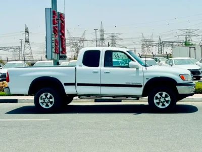 2000 Toyota Tundra Base 8 Cylinders Petrol Engine White Grey Pickup Truck Automatic