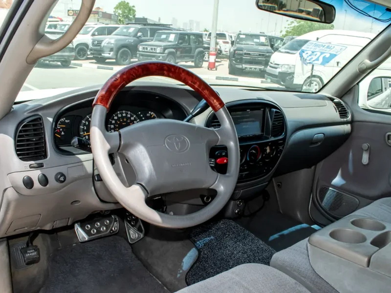 2000 Toyota Tundra Base 8 Cylinders Petrol Engine White Grey Pickup Truck Automatic