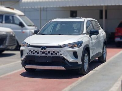2026 Toyota Corolla Cross GLI 2.0 Litres HEV 4 Cylinders Engine White Black SUV Chinese Specs