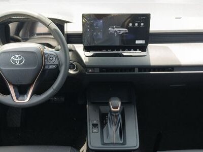 2026 Toyota Corolla Cross GLI 2.0 Litres HEV 4 Cylinders Engine White Black SUV Chinese Specs