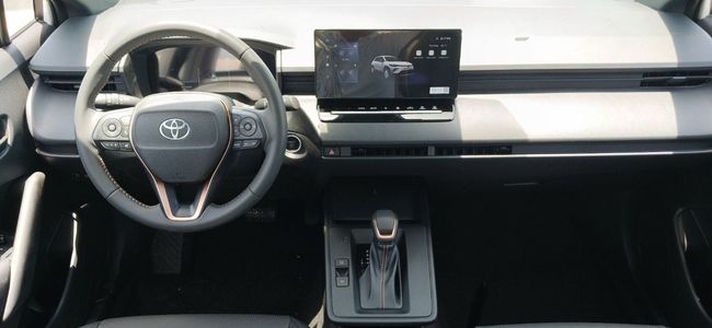 2026 Toyota Corolla Cross GLI 2.0 Litres HEV 4 Cylinders Engine White Black SUV Chinese Specs