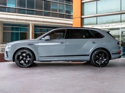 2023 Bentley Bentayga EWB 4.0 Litres Twin-Turbo V8 Petrol Engine Grey Black SUV