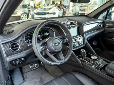 2023 Bentley Bentayga EWB 4.0 Litres Twin-Turbo V8 Petrol Engine Grey Black SUV