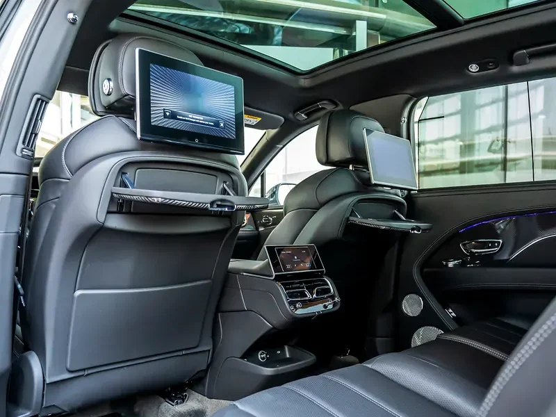 2023 Bentley Bentayga EWB 4.0 Litres Twin-Turbo V8 Petrol Engine Grey Black SUV
