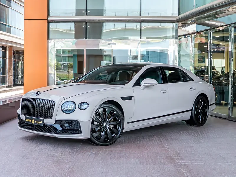 2023 Bentley Flying Spur Hybrid twin-turbocharged V6 Petrol Engine Beige Black Sedan Automatic