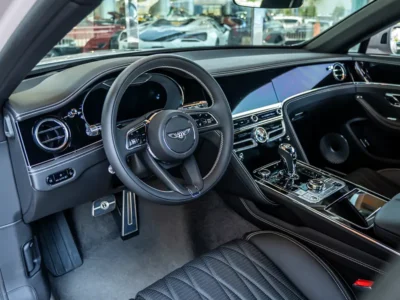 2023 Bentley Flying Spur Hybrid twin-turbocharged V6 Petrol Engine Beige Black Sedan Automatic