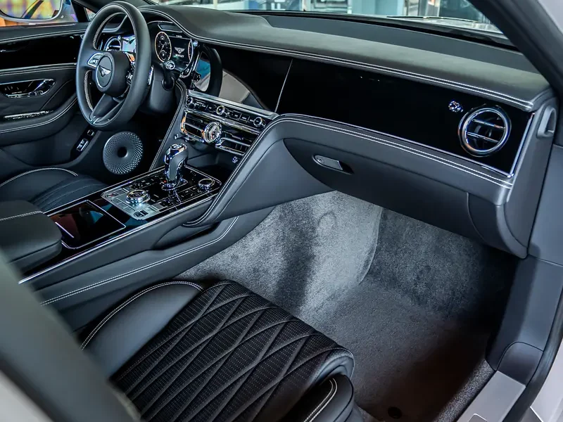 2023 Bentley Flying Spur Hybrid twin-turbocharged V6 Petrol Engine Beige Black Sedan Automatic