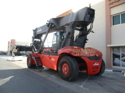 2011 Linde C4531TL Reach Stacker 6 Cylinders Diesel Engine Automatic Red
