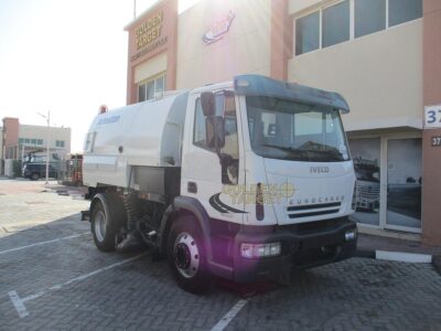2009 IVECO EUROCARGO 140E21 4x2 Sweeper Truck 6 Cylinders Diesel Engine Manual White