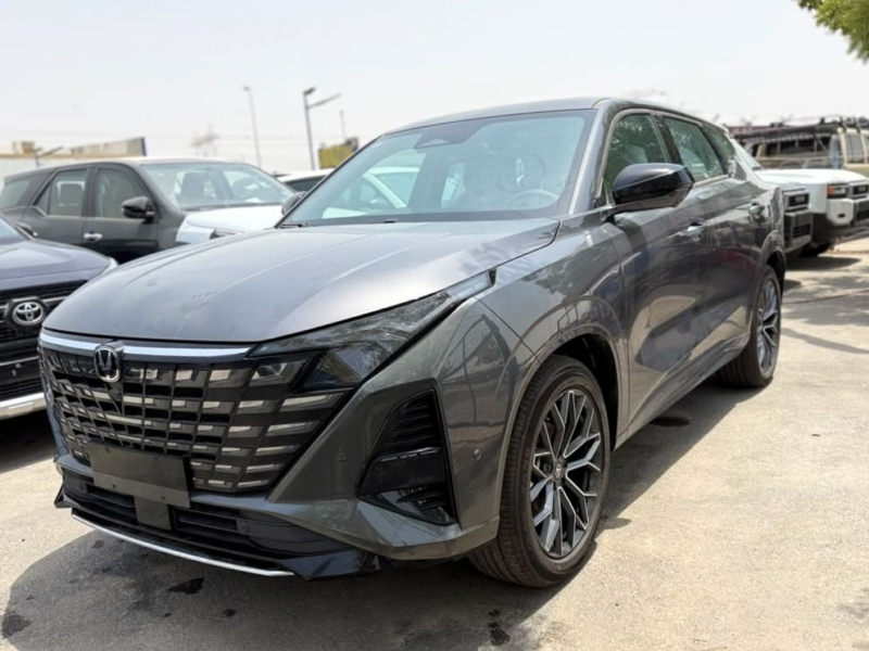 2026 Changan UNI-Z Premium 1.5L Turbocharged 4-cylinder Petrol Engine Grey Black SUV GCC