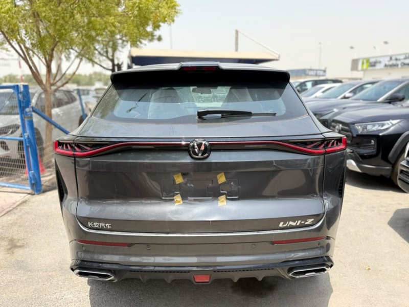 2026 Changan UNI-Z Premium 1.5L Turbocharged 4-cylinder Petrol Engine Grey Black SUV GCC