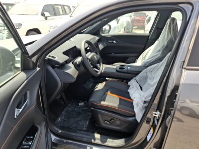 2026 Changan UNI-Z Premium 1.5L Turbocharged 4-cylinder Petrol Engine Grey Black SUV GCC