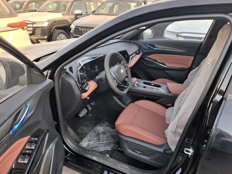 2026 Changan X5 Plus 1.5 Litres 4-Cylinder Petrol Engine Black Orange SUV Chinese Specs