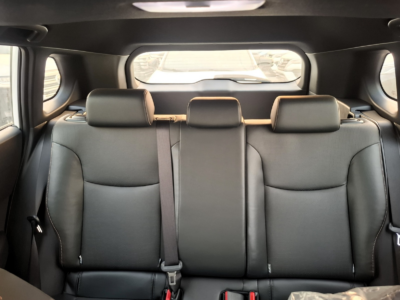 2026 Toyota Corolla Cross Hybrid 2.0-liter 4-cylinder Engine White Black SUV Chinese Elite Edition