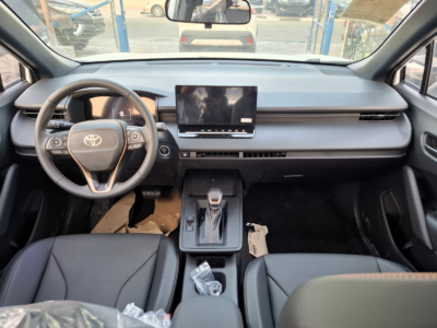 2026 Toyota Corolla Cross Hybrid 2.0-liter 4-cylinder Engine White Black SUV Chinese Elite Edition