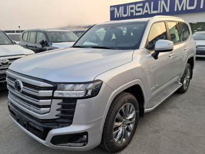 2026 Toyota Land Cruiser GXR 3.5 Litres Twin-Turbo 6 Cylinders Hybrid Engine Silver Black SUV GCC Specs