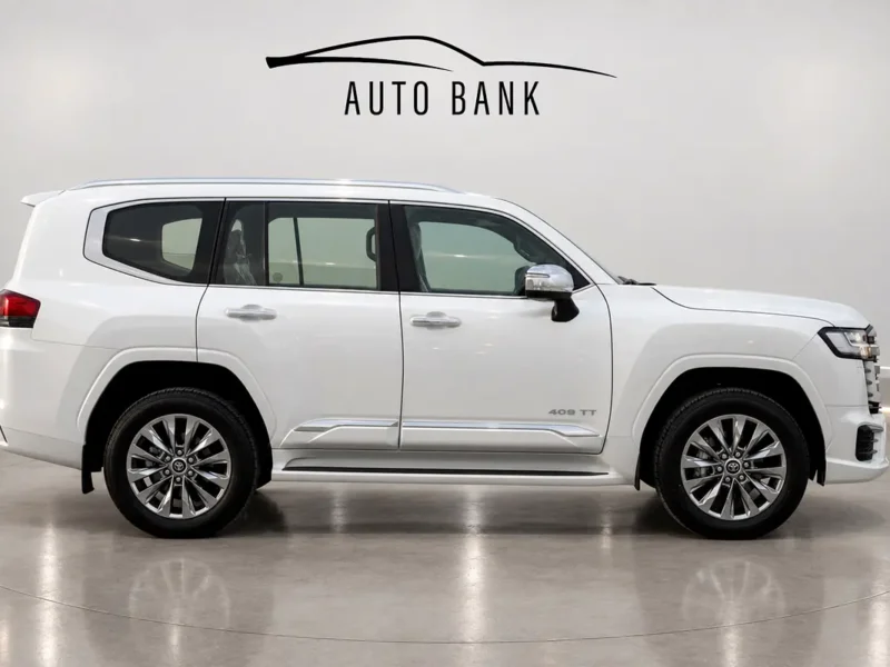 2026 Toyota Land Cruiser VXR 3.5 Litres Twin-Turbo 6 Cylinders Petrol Engine White Red SUV GCC Specs