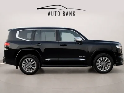 2026 Toyota Land Cruiser VXR 3.5 Litres Twin-Turbo 6 Cylinders Petrol Engine Black Red SUV GCC Specs