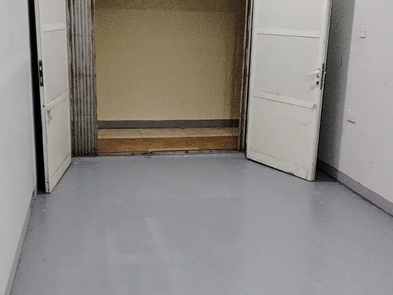 220 sqft SIMPLE-FUNCTIONAL-PRACTICAL STORAGE SPACE FOR VARIOUS STORAGE