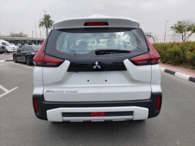 2026 Mitsubishi Xpander 1.5L DOHC 4-cylinder Petrol Engine White Brown SUV GCC Specs