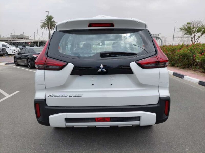 2026 Mitsubishi Xpander 1.5L DOHC 4-cylinder Petrol Engine White Brown SUV GCC Specs