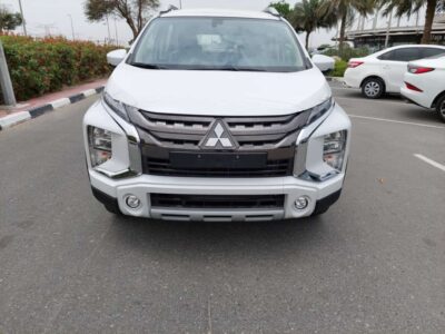 2026 Mitsubishi Xpander 1.5L DOHC 4-cylinder Petrol Engine White Brown SUV GCC Specs