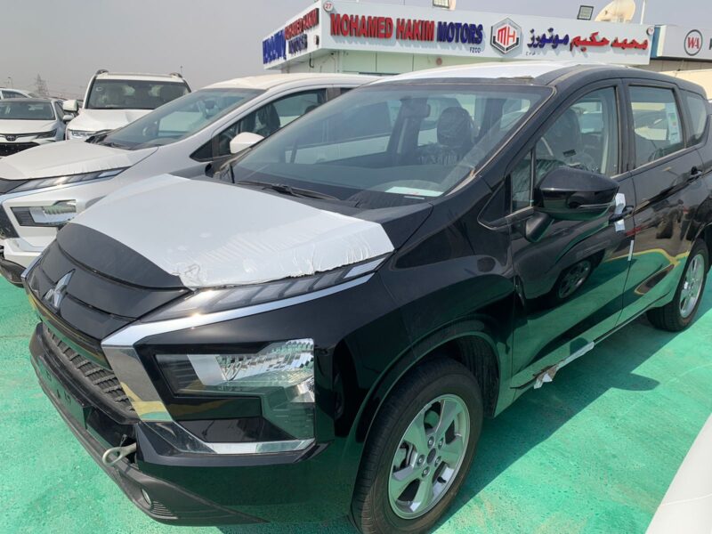 2026 Mitsubishi Xpander 1.5 Litres DOHC 4-cylinder Petrol Engine Black SUV GCC Specs