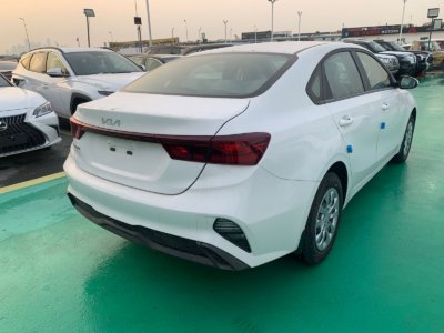 2026 Kia Cerato 1.6 Litres 4 Cylinders Petrol Engine White Beige Sedan GCC Specs Automatic