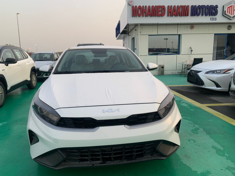 2026 Kia Cerato 1.6 Litres 4 Cylinders Petrol Engine White Beige Sedan GCC Specs Automatic