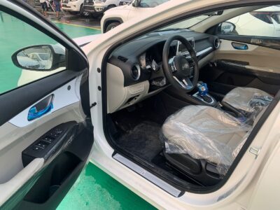 2026 Kia Cerato 1.6 Litres 4 Cylinders Petrol Engine White Beige Sedan GCC Specs Automatic