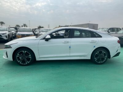 2026 Kia Optima 2.0 Litres 4 Cylinders Petrol Engine White Black Mid-sized Sedan GCC Specs