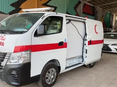 2023 Nissan Urvan Ambulance 2.5 Litres 4 Cylinders Petrol Engine White Grey Van GCC Specs