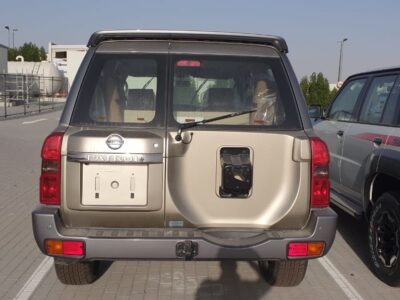 2024 Nissan Patrol Safari 4.8 Litres VTC Inline-6 Petrol Engine Gold Black Luxury SUV GCC Specs