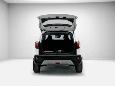 2025 Kia Seltos LX Standard 1.5 Litres 4 Cylinders Petrol Engine White Black SUV Chinese Specs