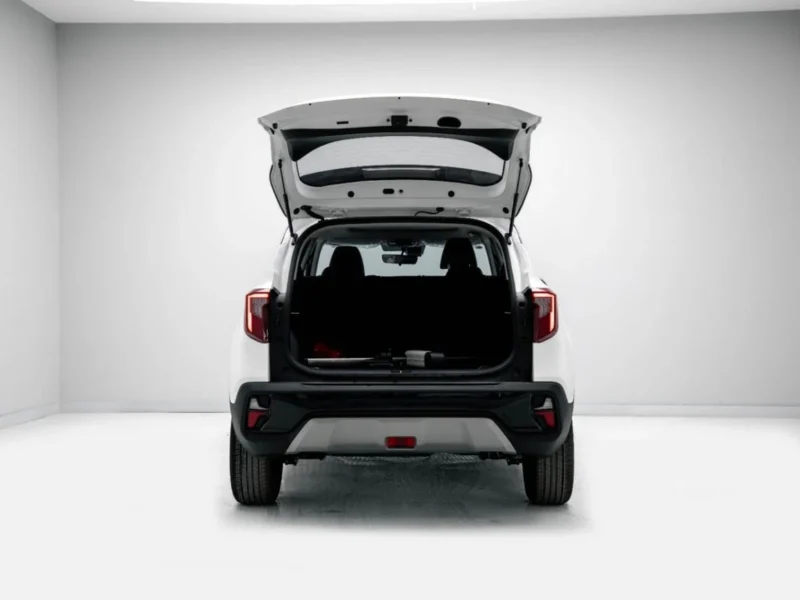 2025 Kia Seltos LX Standard 1.5 Litres 4 Cylinders Petrol Engine White Black SUV Chinese Specs