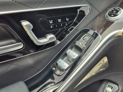 2022 Mercedes Benz S 500 4MATIC L 3.0 Litres 6 Cylinders Hybrid Engine Black Sedan Korean Specs