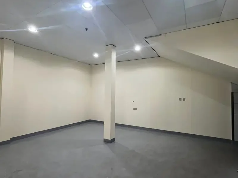 Al Quoz 4 Neat and Secure 450+ Sq Ft Warehouse | Washbasin Included | Easy Loading and Unloading