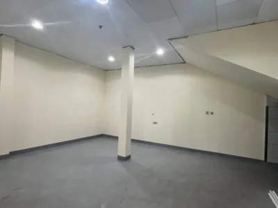 Al Quoz 4 Neat and Secure 450+ Sq Ft Warehouse | Washbasin Included | Easy Loading and Unloading