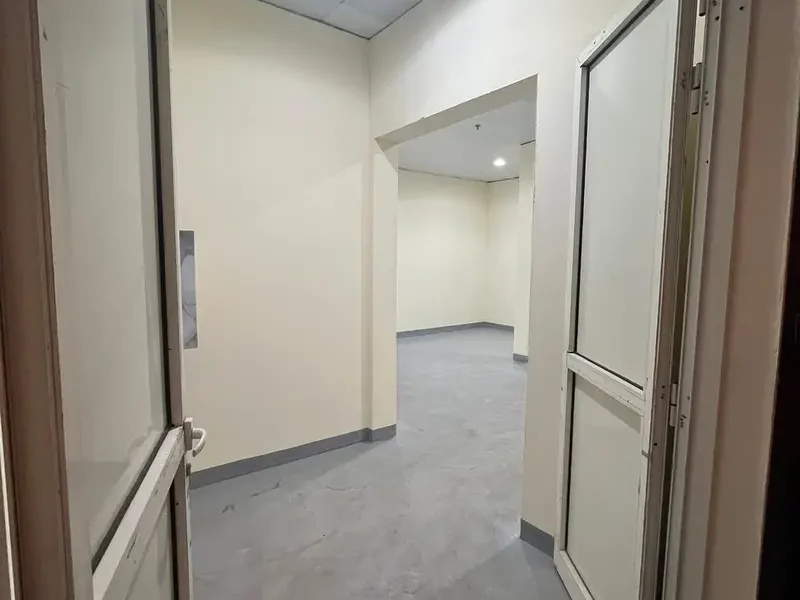Al Quoz 4 Neat and Secure 450+ Sq Ft Warehouse | Washbasin Included | Easy Loading and Unloading